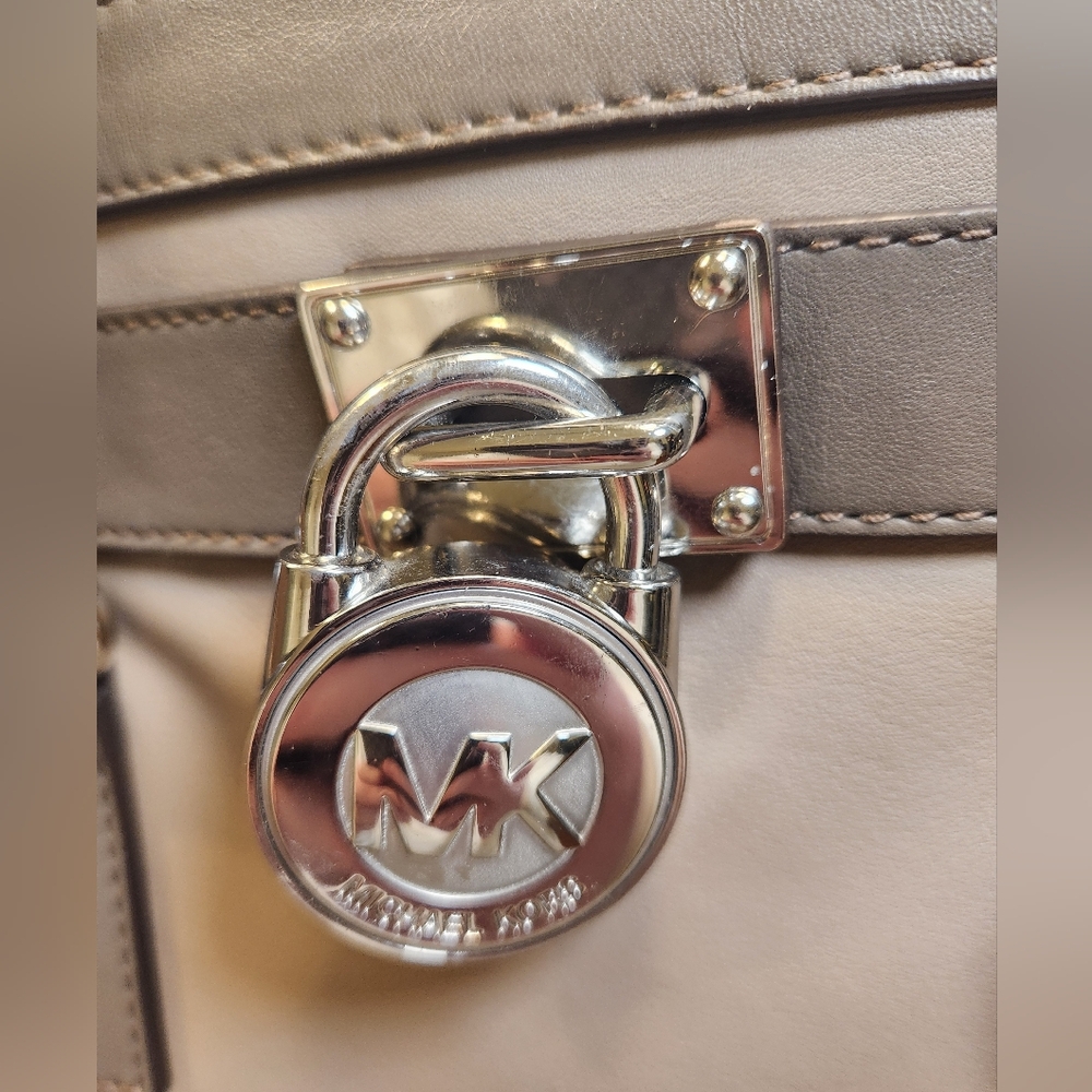 Michael Kors Hamilton Frame Out Leather Satchel - Picture 4 of 10